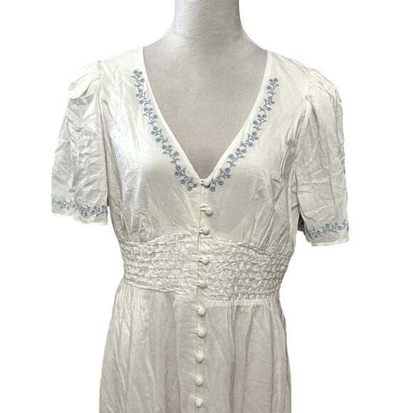 Reformation Midi Dress V Neck Full Button Embroidered Floral White Blue 4 NWOT - Picture 4 of 11